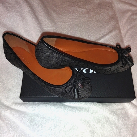 Coach Ballerina Flats - Picture 4 of 8